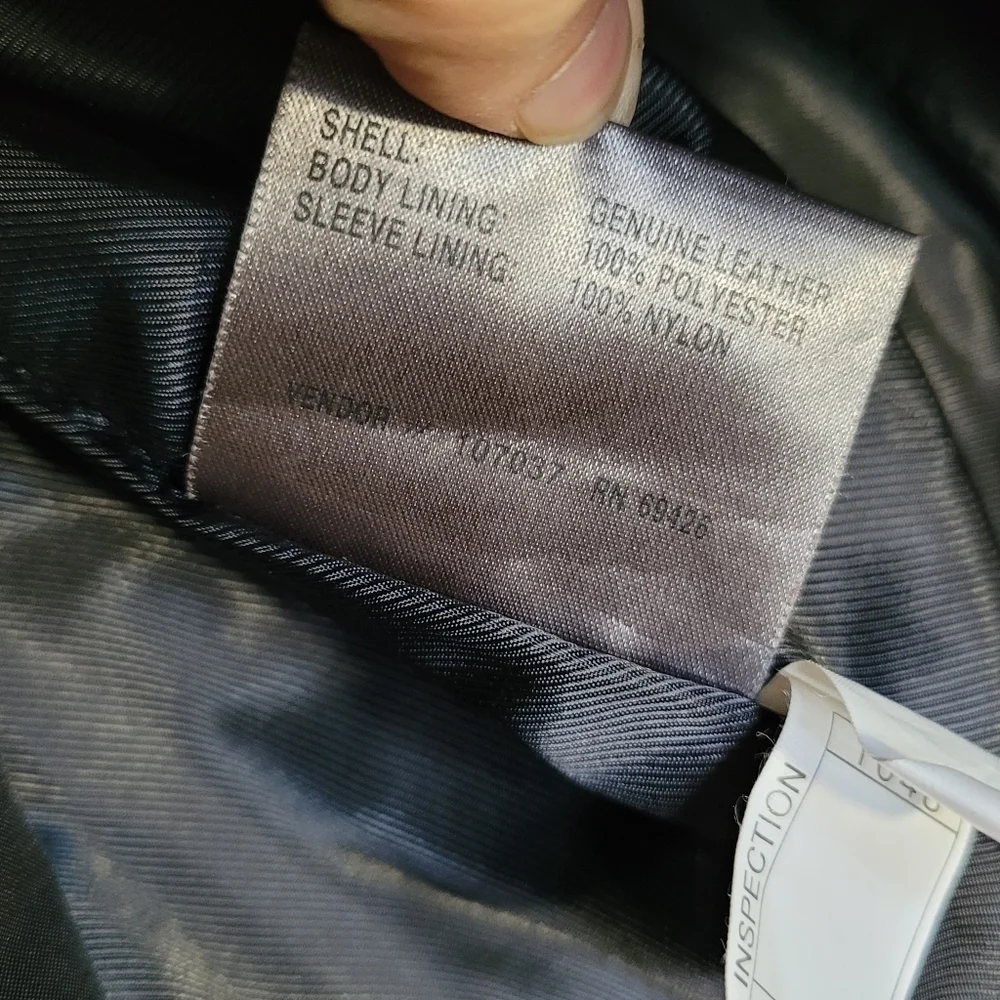 Wilsons leather black jacket Thinsulate Liner - Men’s Medium 4 buttons - Picture 6 of 12